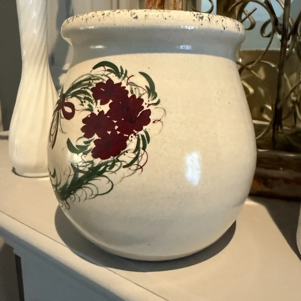 Casey Pottery Marshall Texas Hand Painted Heart Floral Crock Stoneware‎ 27/999